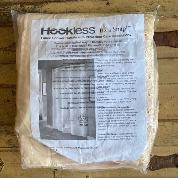 NWT HOOKLESS SHOWER CURTAIN VANILLA EYELET SOLID BOHO SHOWER CURTAIN 71" x 74" - Picture 3 of 7